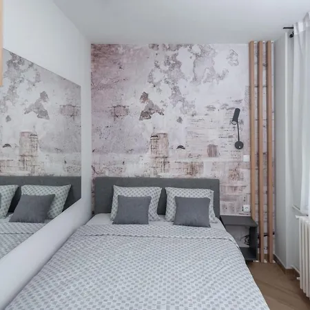 Republic Square Apartment - With Garage Novi Sad Exterior photo