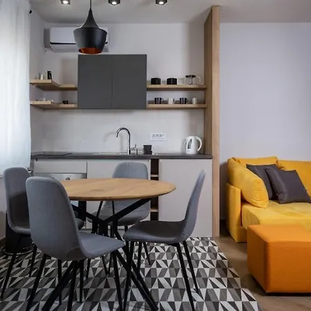 Republic Square Apartment - With Garage Novi Sad Exterior photo